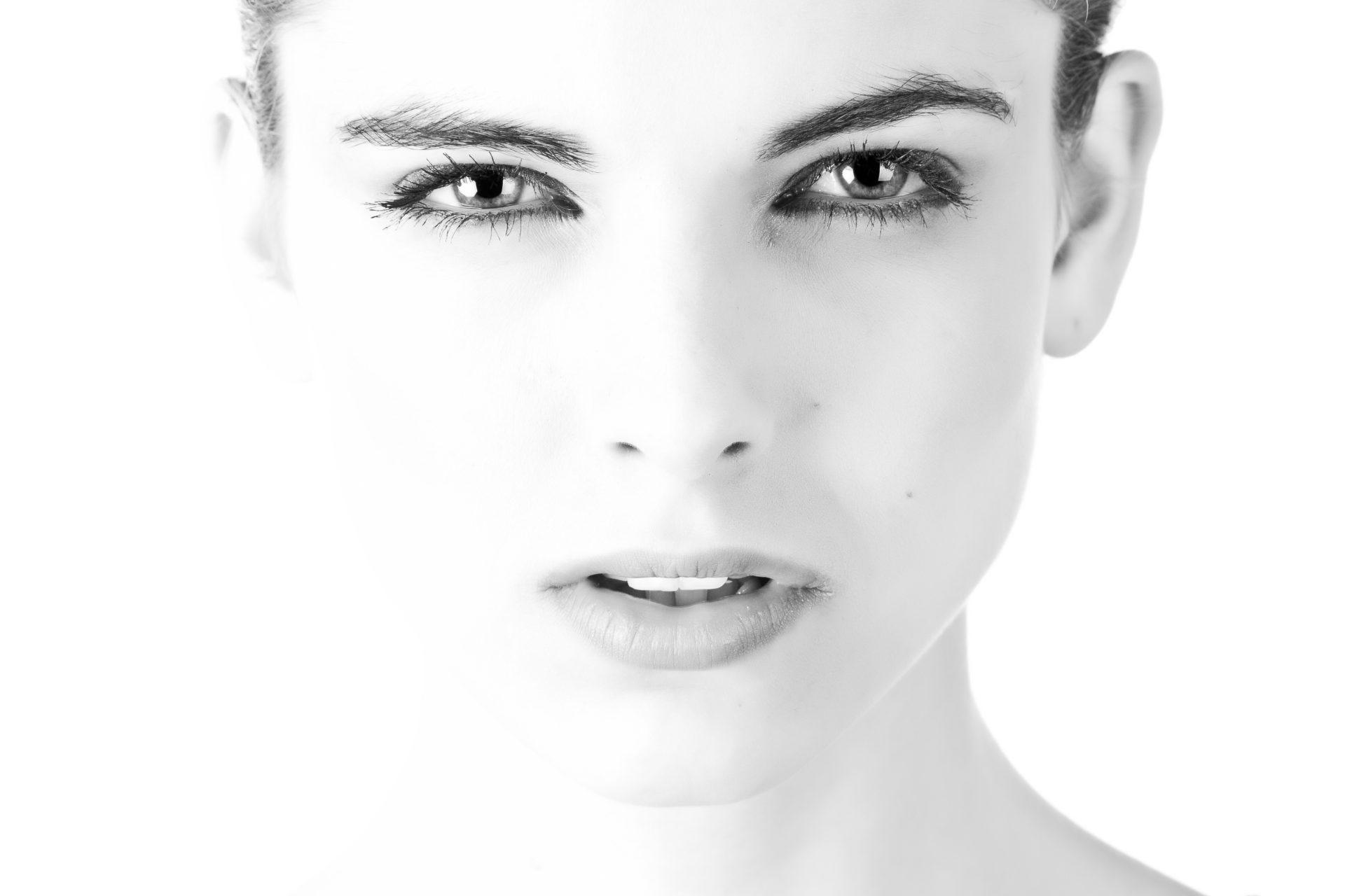 Close-up of clear, radiant skin that benefits from hemp oil skincare
