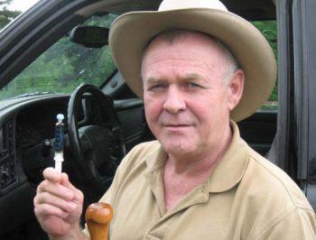 Rick Simpson holding hemp oil (RSO) Rick simpson hemp oil and how it got its name